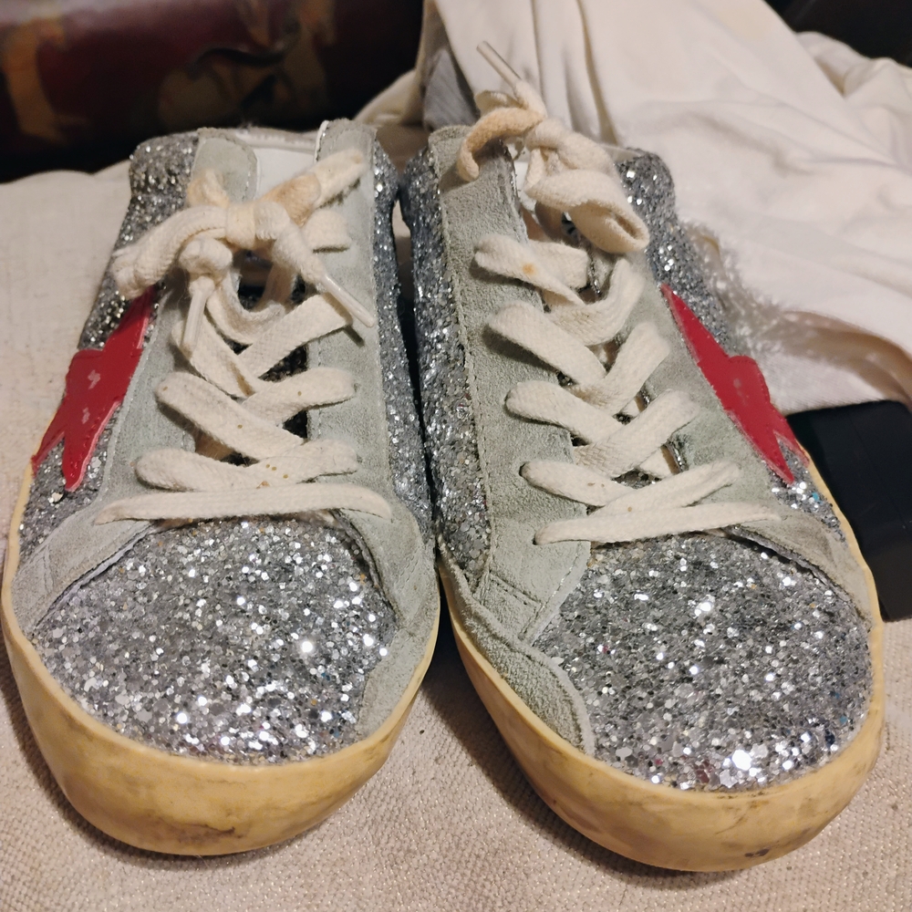 Golden Goose Silver Glitter Sneakers with Red Star - Picture 2 of 3